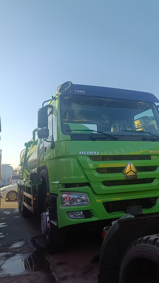 SINOTRUK HOWO Sewage Suction Truck 6*4 Click Here for Discount - Каналопочистваща машина: снимка 3 SINOTRUK HOWO Sewage Suction Truck 6*4 Click Here for Discount - Каналопочистваща машина: снимка 3