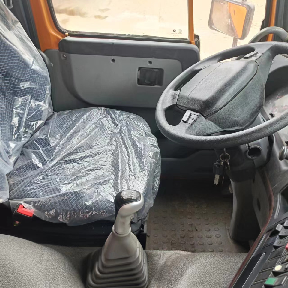 Sino HOWO 8x4 Dump Truck Click for Discount - Самосвал камион: снимка 3 Sino HOWO 8x4 Dump Truck Click for Discount - Самосвал камион: снимка 3