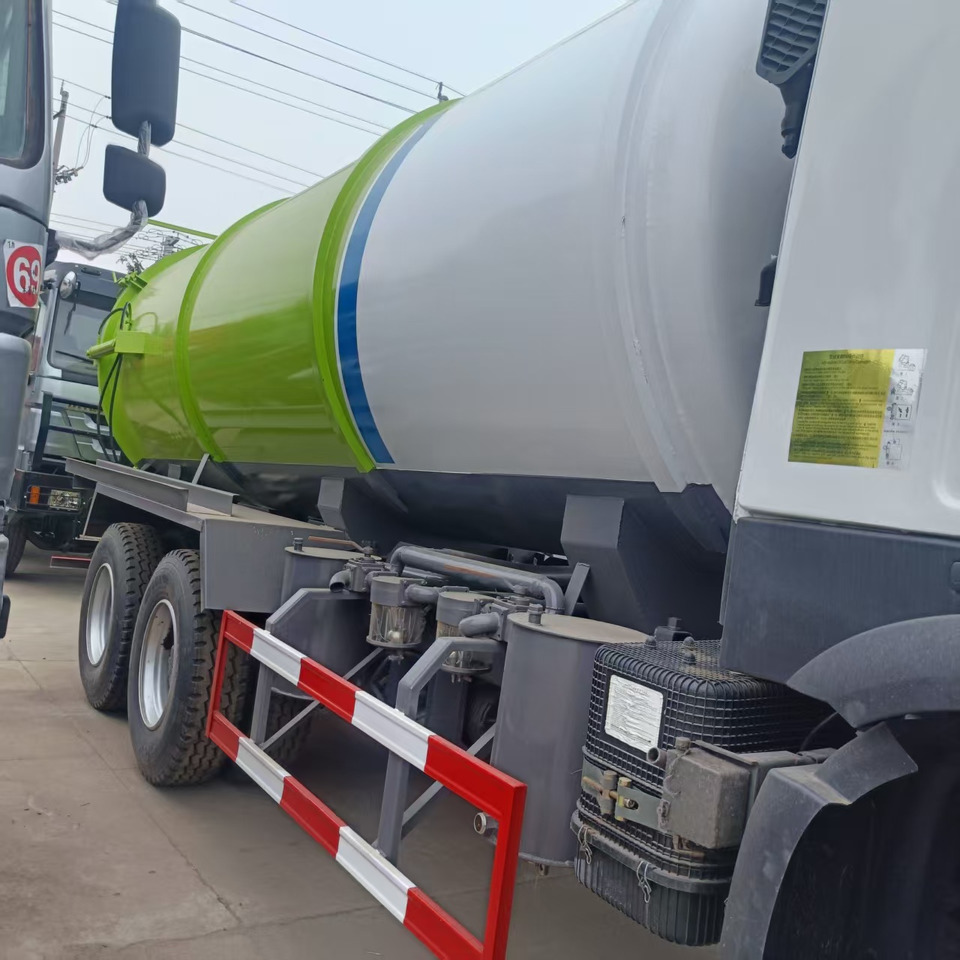 Sinotruk Howo Howo 6x4 Large Vacuum Suction Truck - Каналопочистваща машина: снимка 5 Sinotruk Howo Howo 6x4 Large Vacuum Suction Truck - Каналопочистваща машина: снимка 5