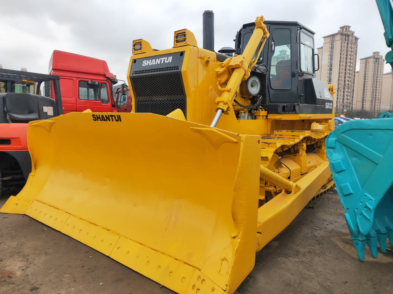 Строителна техника SHANTUI SD32: снимка 1