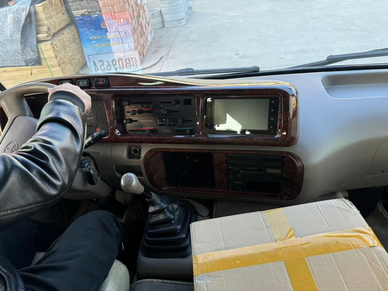 TOYOTA Coaster Bus 22Seats - Туристически автобус: снимка 4 TOYOTA Coaster Bus 22Seats - Туристически автобус: снимка 4