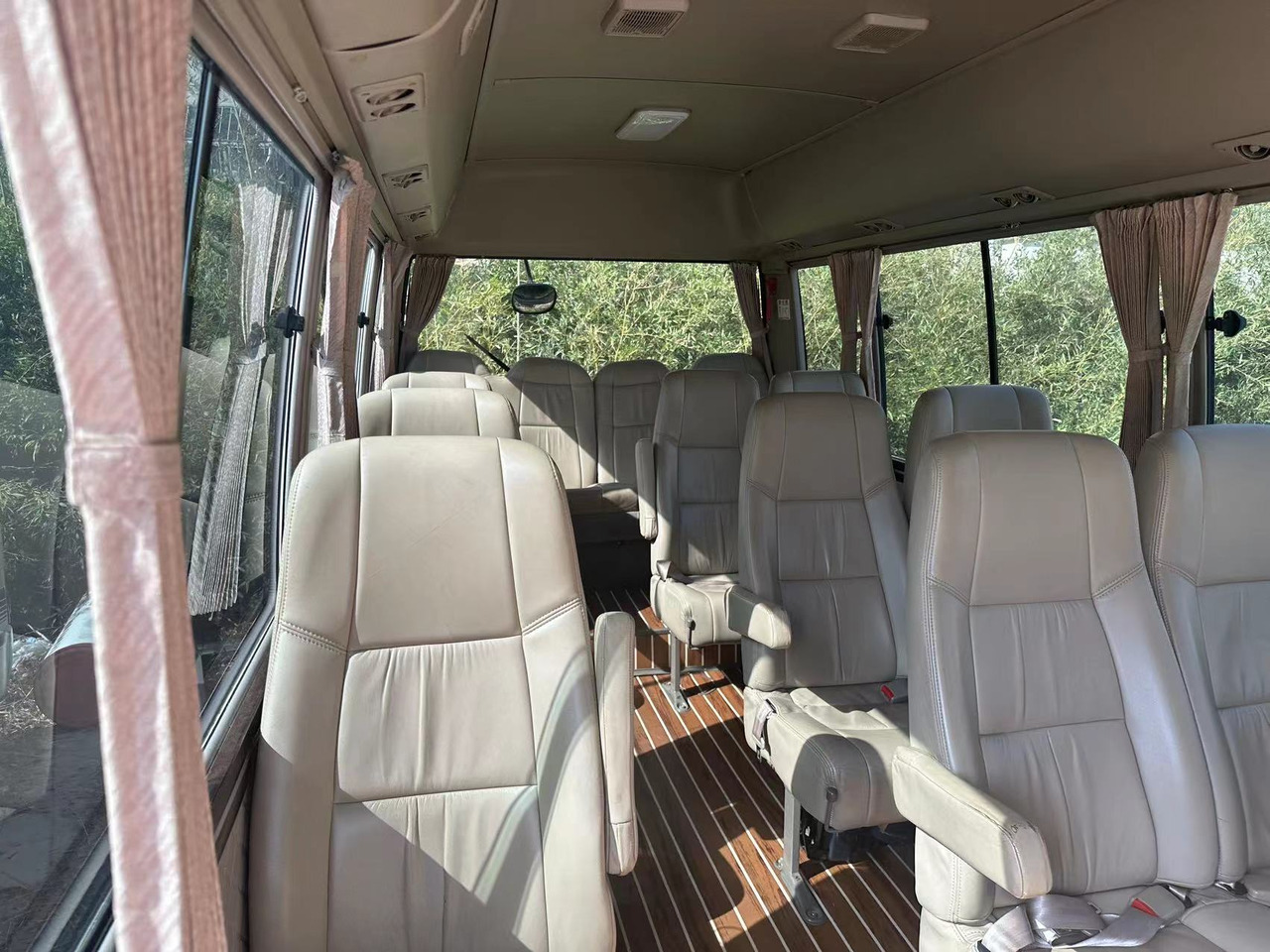 Туристически автобус TOYOTA Coaster Bus Click Here for Discount: снимка 6 Туристически автобус TOYOTA Coaster Bus Click Here for Discount: снимка 6