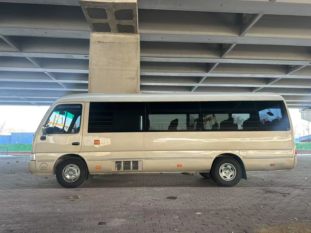 TOYOTA Coaster - Микробус, Пътнически бус: снимка 4 TOYOTA Coaster - Микробус, Пътнически бус: снимка 4