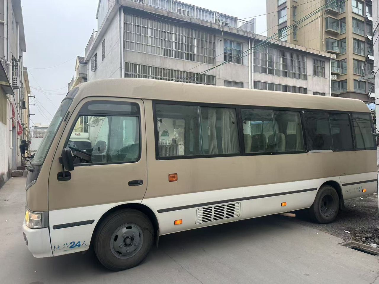 TOYOTA Coaster - Микробус, Пътнически бус: снимка 4 TOYOTA Coaster - Микробус, Пътнически бус: снимка 4
