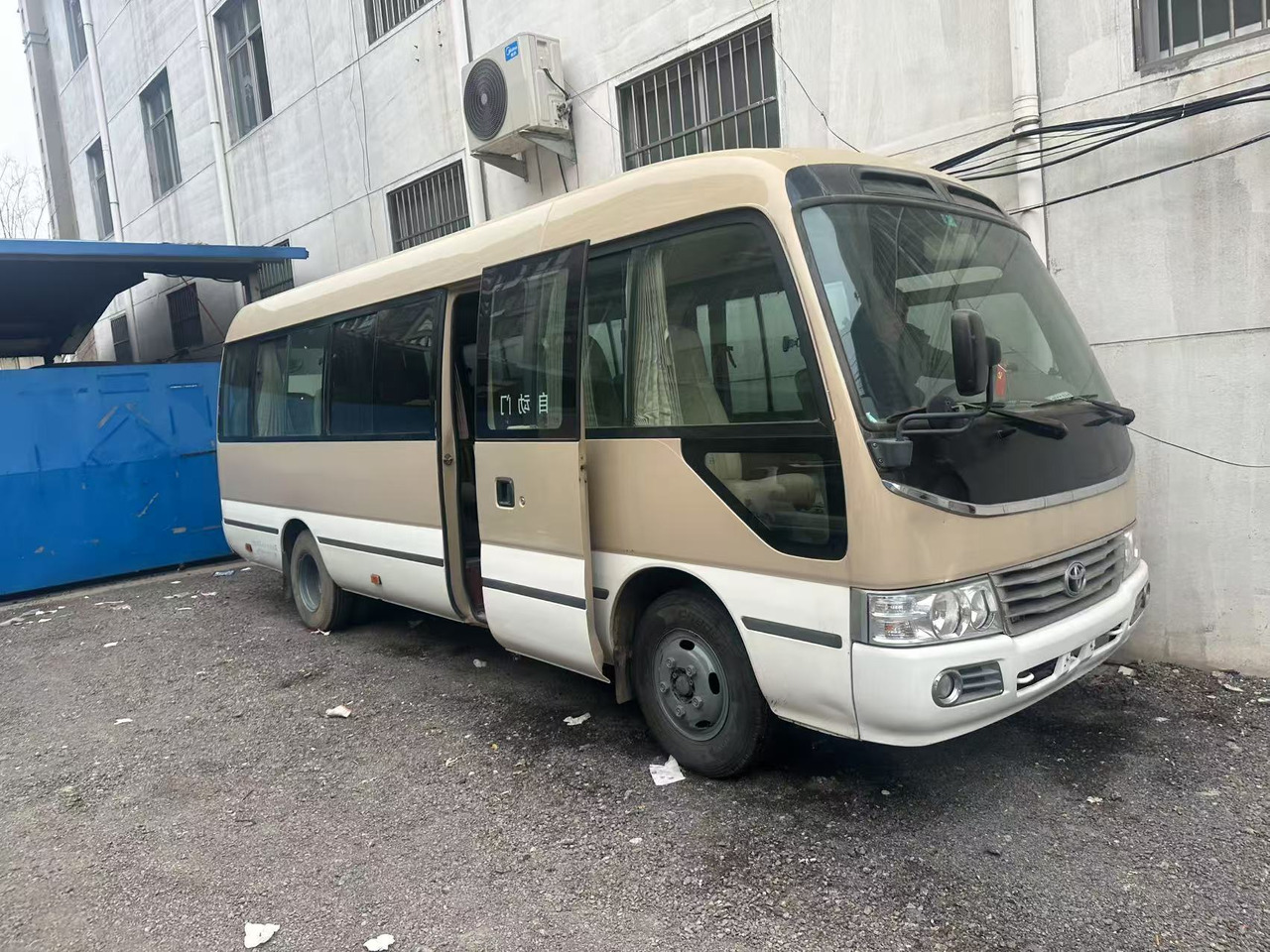 TOYOTA Coaster - Микробус, Пътнически бус: снимка 2 TOYOTA Coaster - Микробус, Пътнически бус: снимка 2