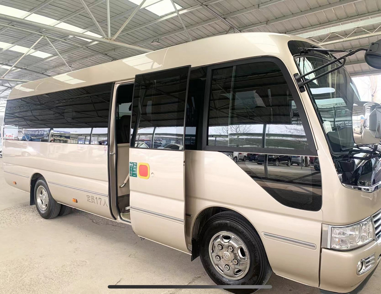 TOYOTA Coaster Mini Bus Click Here for Discount - Туристически автобус: снимка 4 TOYOTA Coaster Mini Bus Click Here for Discount - Туристически автобус: снимка 4