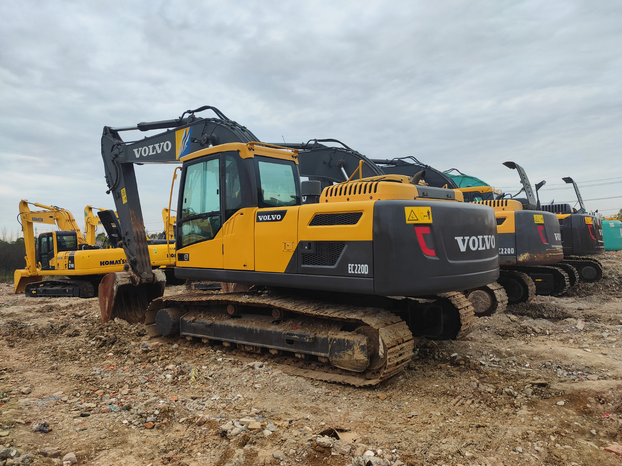 VOLVO EC220D - Верижен багер: снимка 4 VOLVO EC220D - Верижен багер: снимка 4