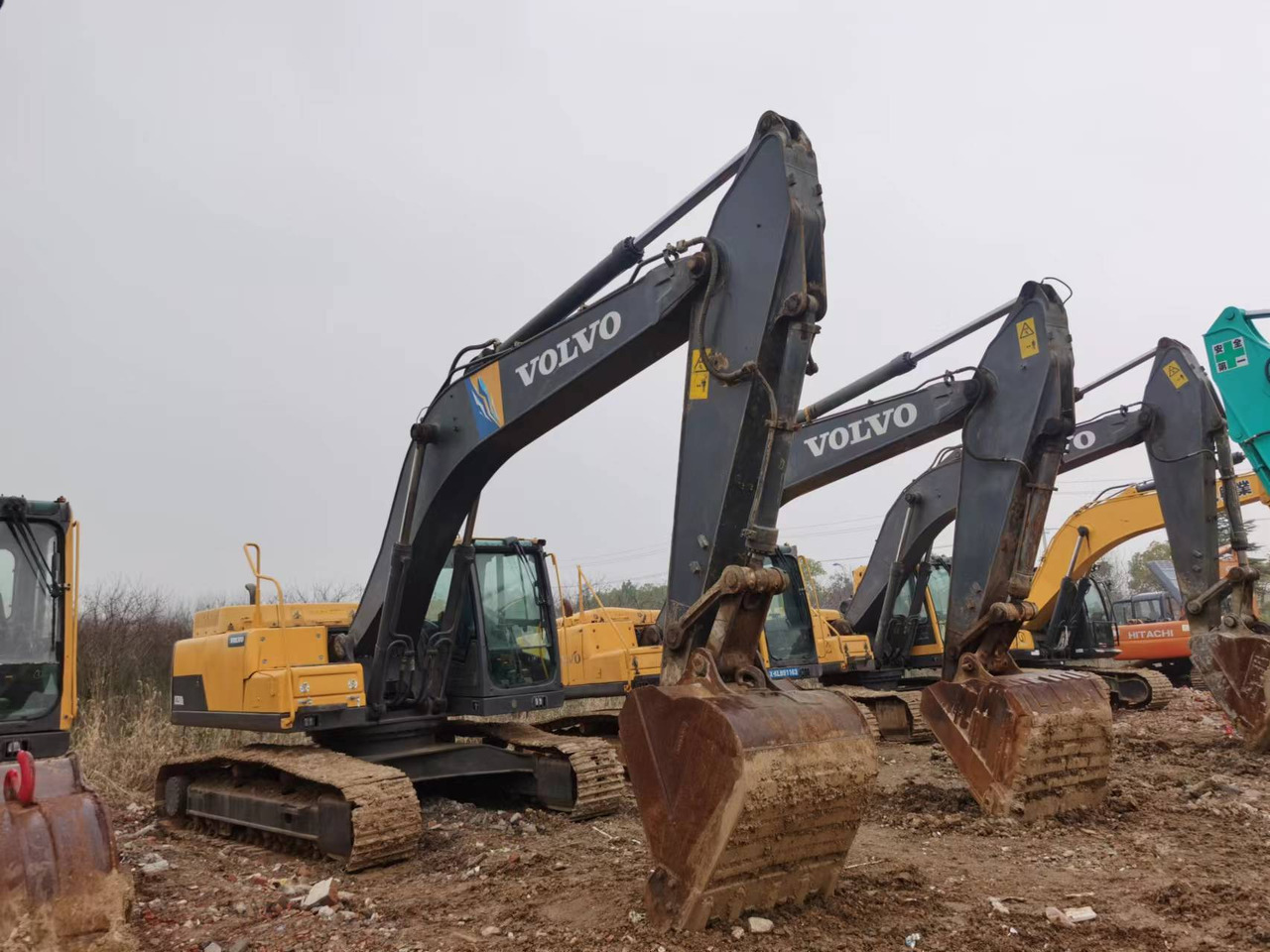 VOLVO EC250D - Верижен багер: снимка 2 VOLVO EC250D - Верижен багер: снимка 2