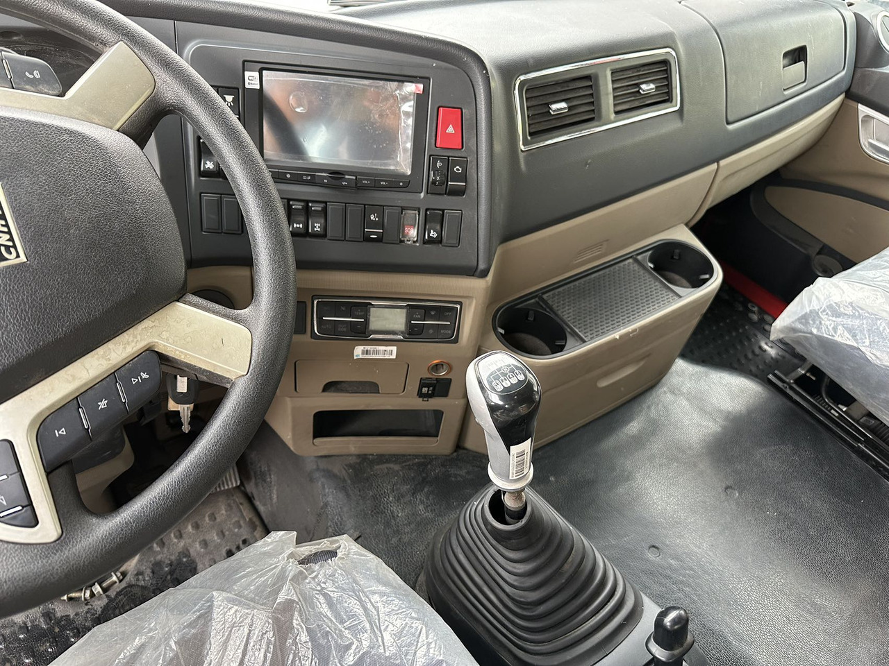 HOWO Haohan N7W 6✖4 - Влекач: снимка 5 HOWO Haohan N7W 6✖4 - Влекач: снимка 5