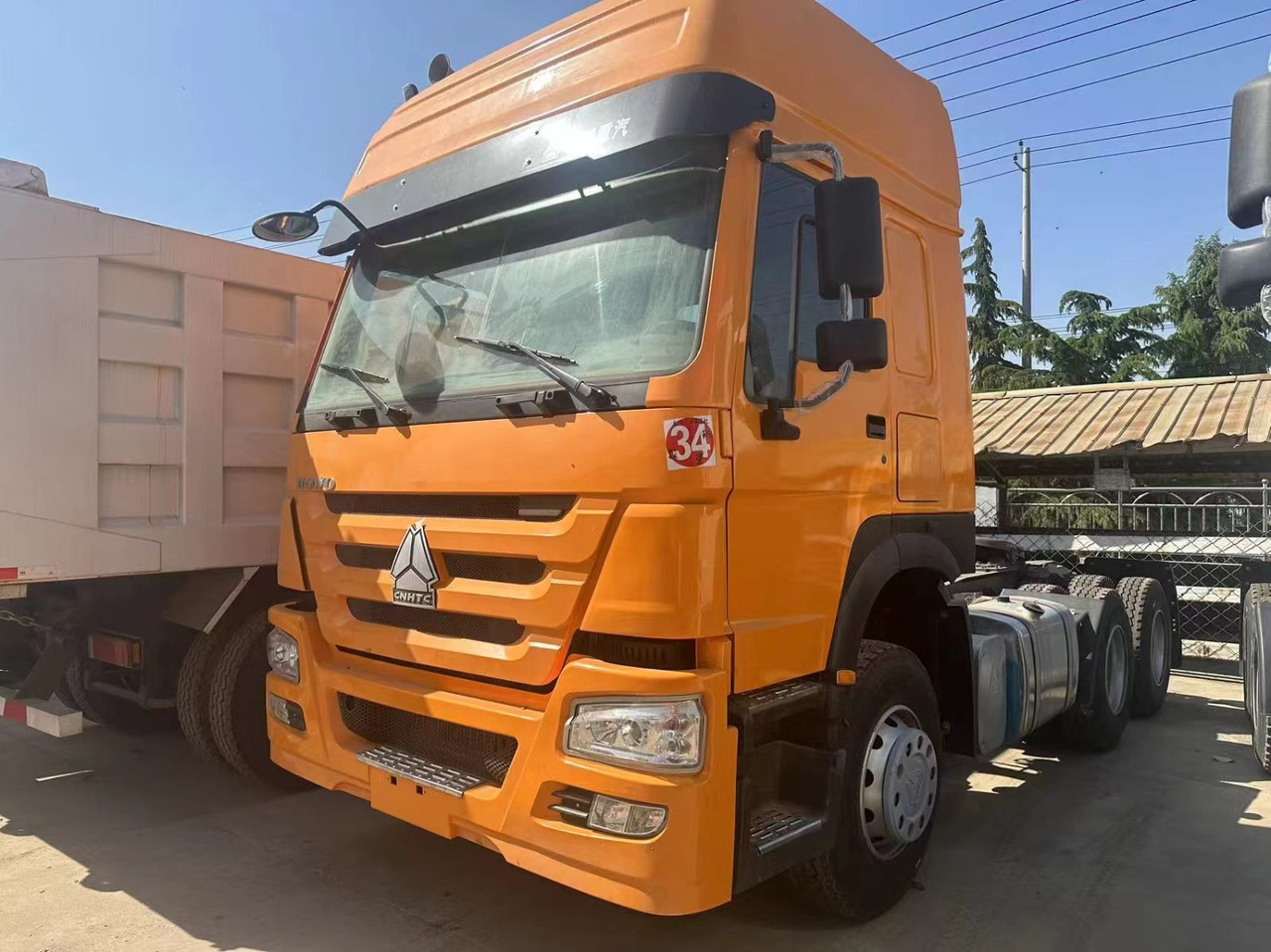 SINOTRUK HOWO 371 Tractor Unit Click for Discount - Влекач: снимка 1 SINOTRUK HOWO 371 Tractor Unit Click for Discount - Влекач: снимка 1