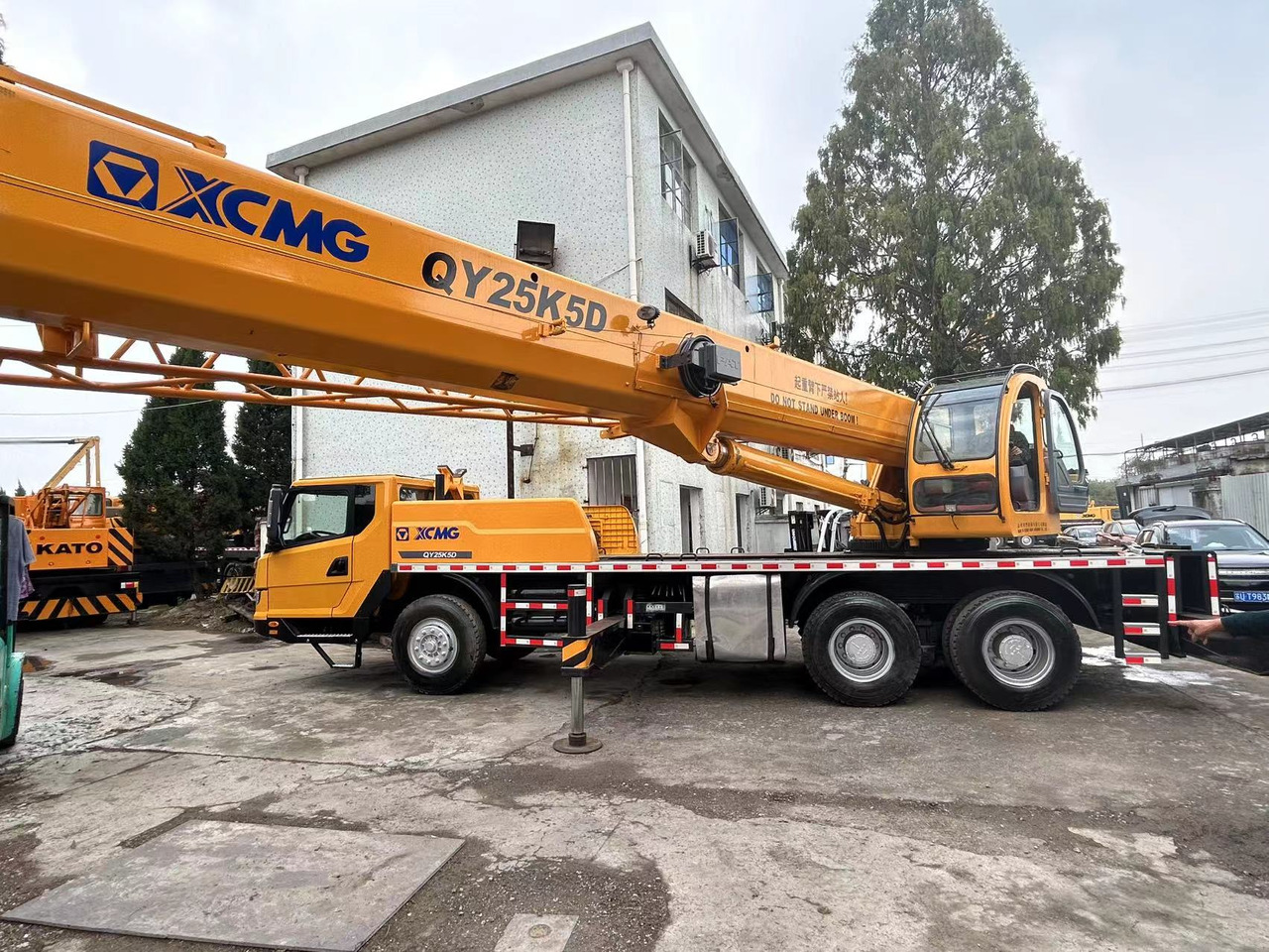 XCMG Crane QY25K - Кран за всякакви терени: снимка 1 XCMG Crane QY25K - Кран за всякакви терени: снимка 1