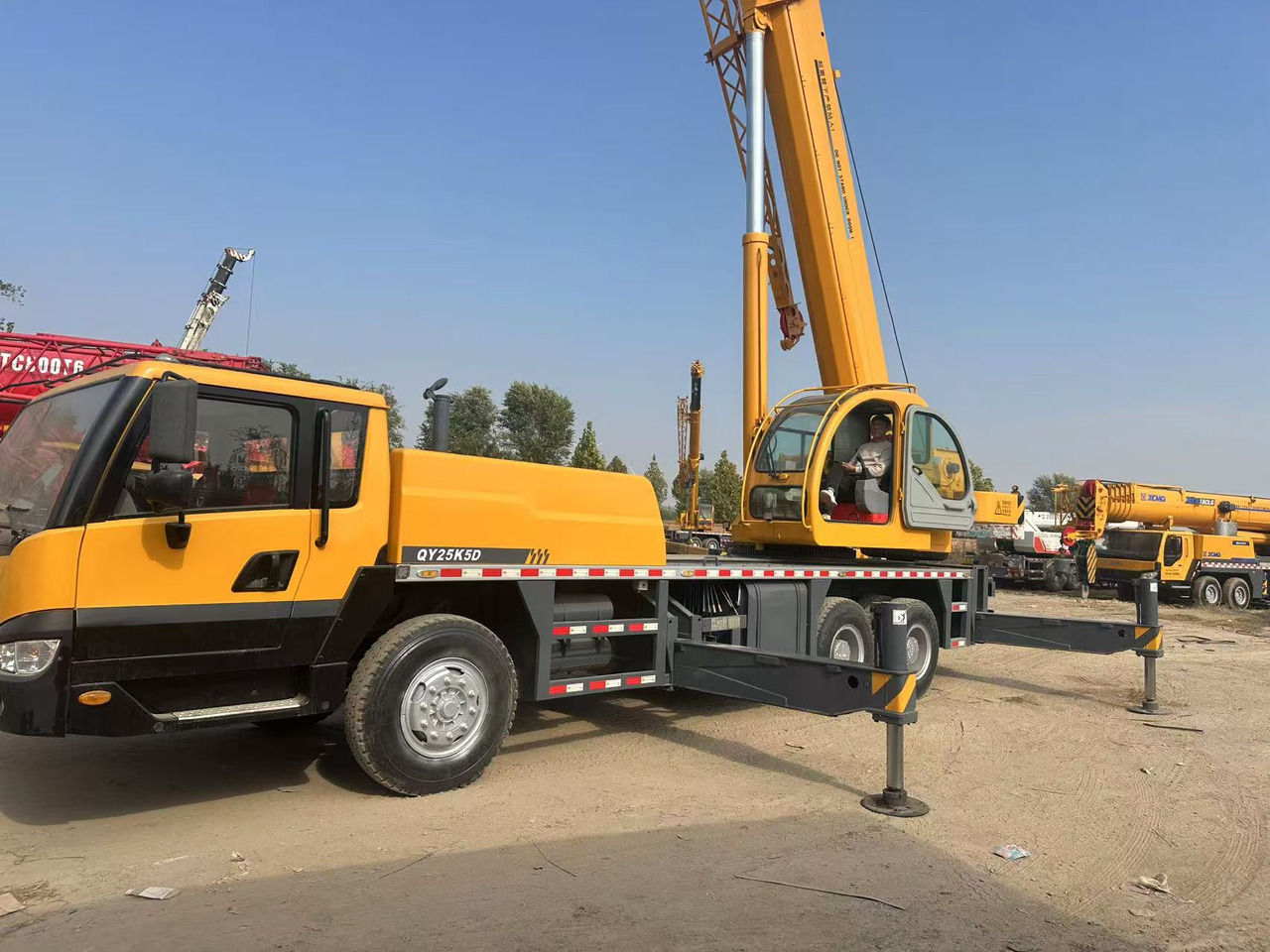 XCMG Crane QY25K5D Good Condition - Кран за всякакви терени: снимка 5 XCMG Crane QY25K5D Good Condition - Кран за всякакви терени: снимка 5
