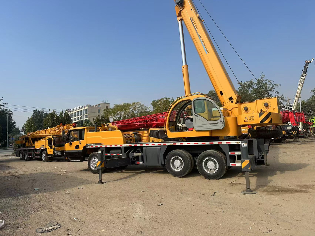 XCMG Crane QY25K5D Good Condition - Кран за всякакви терени: снимка 3 XCMG Crane QY25K5D Good Condition - Кран за всякакви терени: снимка 3