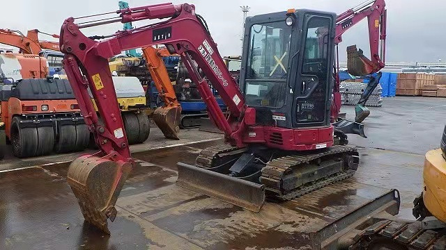 YANMAR VIO30 - Мини багер: снимка 4 YANMAR VIO30 - Мини багер: снимка 4