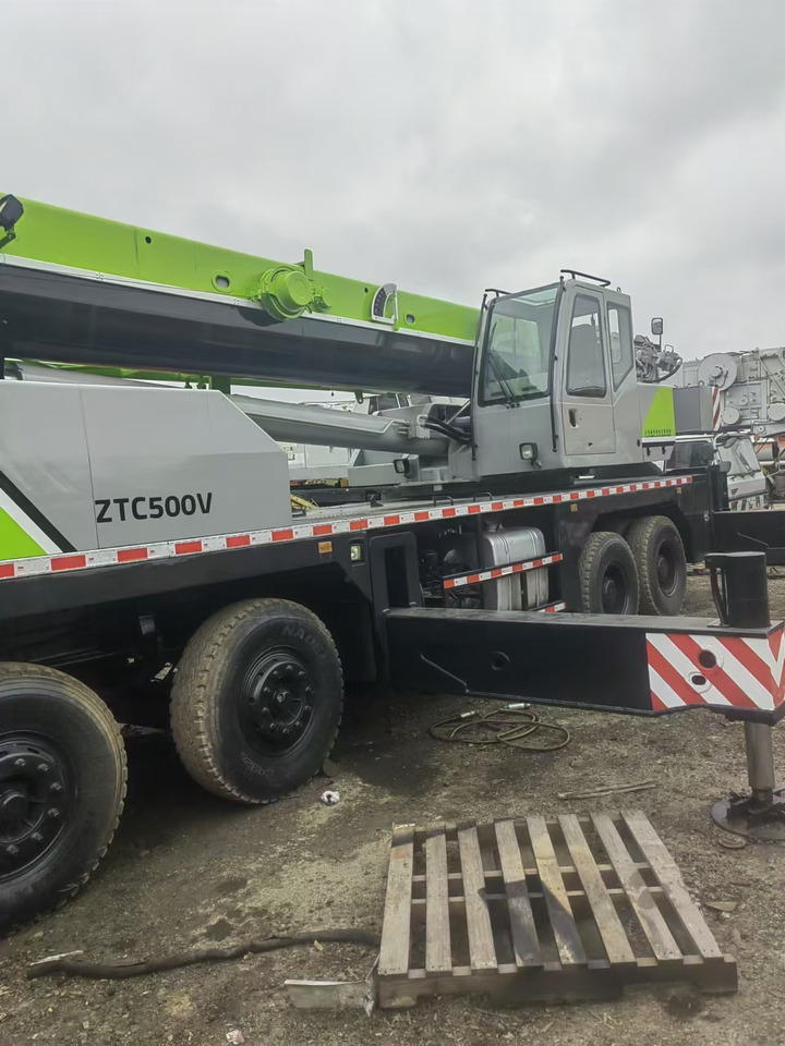 ZOOMLION Crane 50T - Кран за всякакви терени: снимка 5 ZOOMLION Crane 50T - Кран за всякакви терени: снимка 5