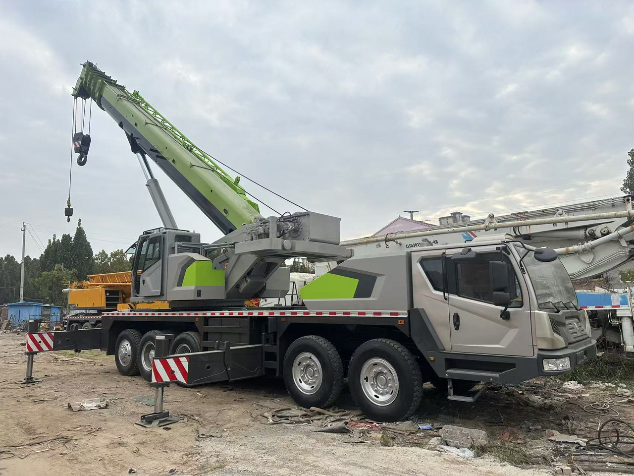 ZOOMLION Crane 50Ton - Кран за всякакви терени: снимка 5 ZOOMLION Crane 50Ton - Кран за всякакви терени: снимка 5