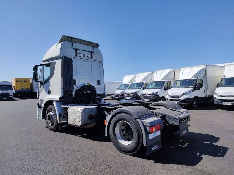 Tracteur 19 TONNES 360 CV 1 COUCHETTE - Влекач: снимка 4 Tracteur 19 TONNES 360 CV 1 COUCHETTE - Влекач: снимка 4