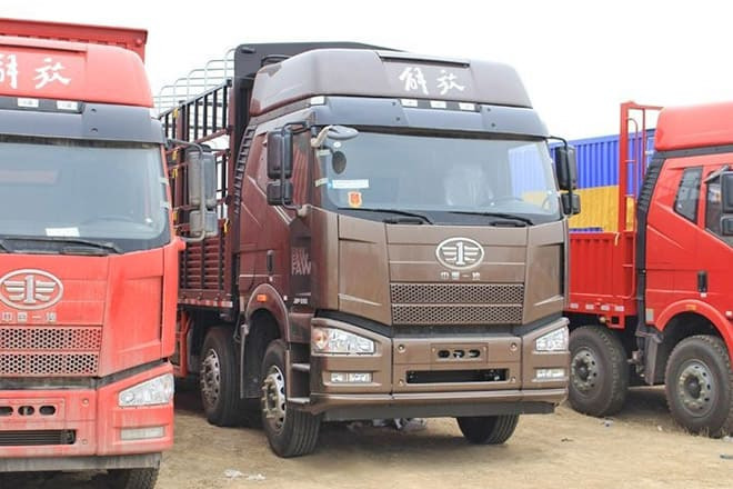 FAW FAW J6P Livestock Truck for Sale in Uganda - За превоз на животни камион: снимка 2 FAW FAW J6P Livestock Truck for Sale in Uganda - За превоз на животни камион: снимка 2