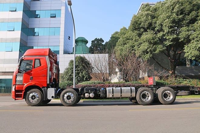 FAW Faw J6P 420 Truck New Model for Sale in Ghana - Шаси кабина: снимка 2 FAW Faw J6P 420 Truck New Model for Sale in Ghana - Шаси кабина: снимка 2