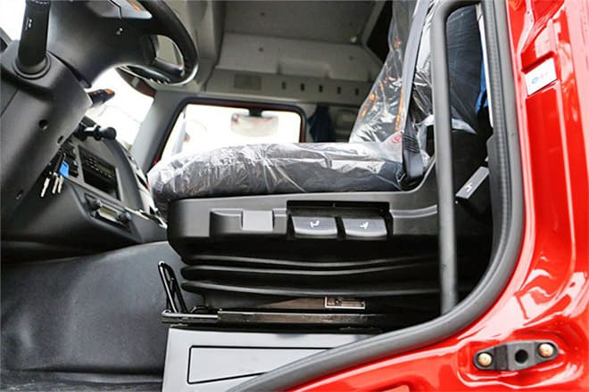 FAW New Faw J6P 390 Trucks for Sale in Nigeria - Шаси кабина: снимка 3 FAW New Faw J6P 390 Trucks for Sale in Nigeria - Шаси кабина: снимка 3