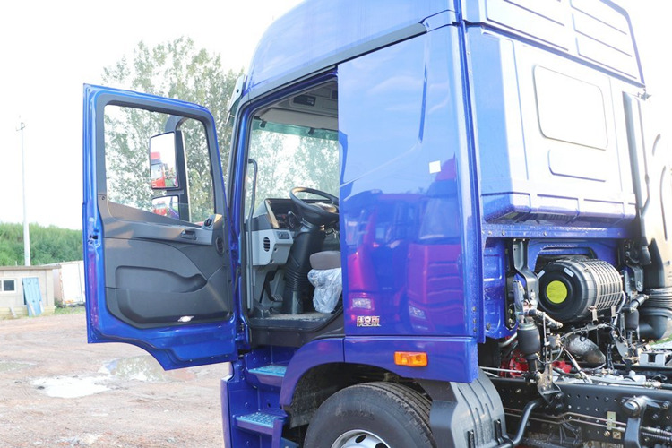 FOTON Foton 8x4 Tractor Head for Sale in Zambia - Шаси кабина: снимка 4 FOTON Foton 8x4 Tractor Head for Sale in Zambia - Шаси кабина: снимка 4