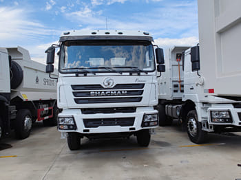 SHACMAN Shacman Tractor Truck for Sale in Malawi - Самосвал камион: снимка 2 SHACMAN Shacman Tractor Truck for Sale in Malawi - Самосвал камион: снимка 2