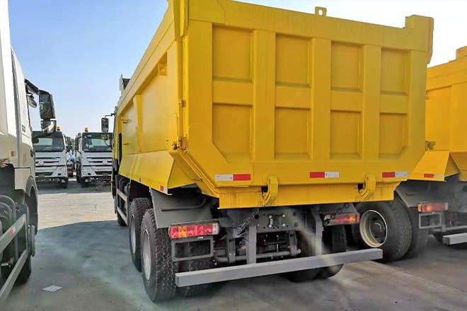 SINOTRUK Howo 400 10 Wheeler Dump Truck for Sale Price in Sierra Leone - Самосвал камион: снимка 3 SINOTRUK Howo 400 10 Wheeler Dump Truck for Sale Price in Sierra Leone - Самосвал камион: снимка 3