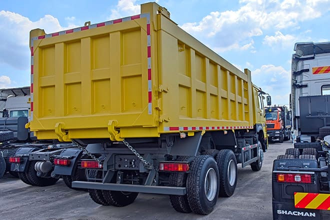 SINOTRUK Howo 400 10 Wheeler Tipper Truck for Sale in Côte d'Ivoire - Самосвал камион: снимка 2 SINOTRUK Howo 400 10 Wheeler Tipper Truck for Sale in Côte d'Ivoire - Самосвал камион: снимка 2