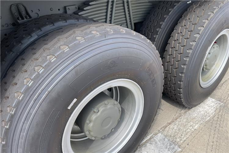 SINOTRUK Howo Dump Truck 6x4 for Sale In Ghana - Самосвал камион: снимка 3 SINOTRUK Howo Dump Truck 6x4 for Sale In Ghana - Самосвал камион: снимка 3