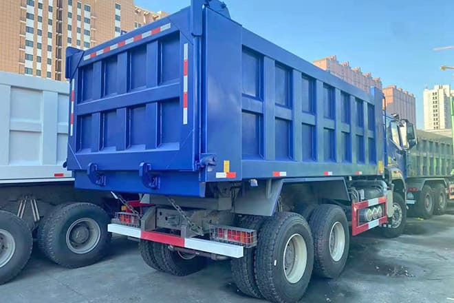 SINOTRUK Sinotruk Howo 380 New Dump Trucks for Sale in Côte d'Ivoire - Самосвал камион: снимка 4 SINOTRUK Sinotruk Howo 380 New Dump Trucks for Sale in Côte d'Ivoire - Самосвал камион: снимка 4