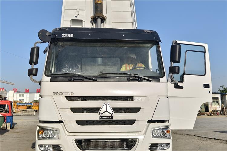SINOTRUK Used Howo 371 Dump Truck 8x4 for Sale In Ghana - Самосвал камион: снимка 3 SINOTRUK Used Howo 371 Dump Truck 8x4 for Sale In Ghana - Самосвал камион: снимка 3