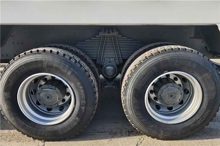 SINOTRUK Used Howo 371 Dump Truck 8x4 for Sale In Ghana - Самосвал камион: снимка 5 SINOTRUK Used Howo 371 Dump Truck 8x4 for Sale In Ghana - Самосвал камион: снимка 5