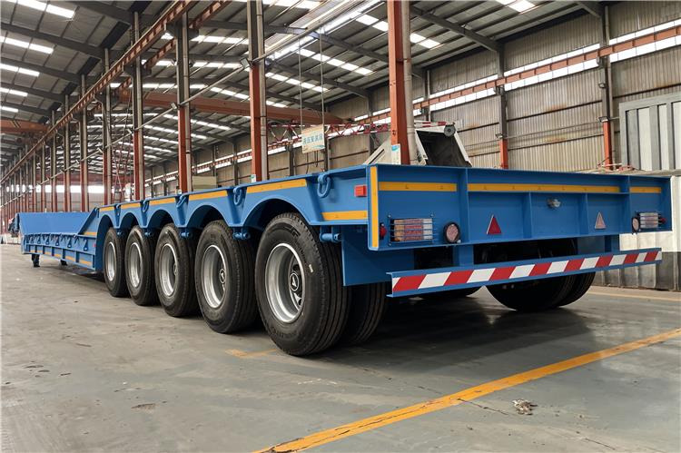 TITAN 4 Axle Folding Gooseneck Trailer for Sale In Zambia - Нискорамна площадка полуремарке: снимка 2 TITAN 4 Axle Folding Gooseneck Trailer for Sale In Zambia - Нискорамна площадка полуремарке: снимка 2