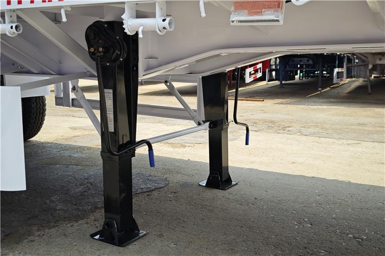 TITAN 4 Axle Livestock Truck Trailer for Sale In Guam - За превоз на животни полуремарке: снимка 4 TITAN 4 Axle Livestock Truck Trailer for Sale In Guam - За превоз на животни полуремарке: снимка 4