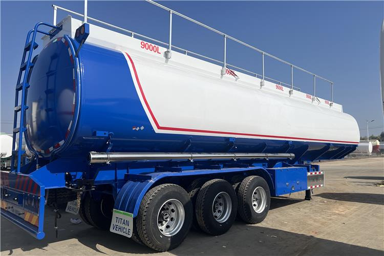 TITAN 45000 Liters Oil Tanker Trailer for Sale In Ghana - Полуремарке цистерна: снимка 2 TITAN 45000 Liters Oil Tanker Trailer for Sale In Ghana - Полуремарке цистерна: снимка 2
