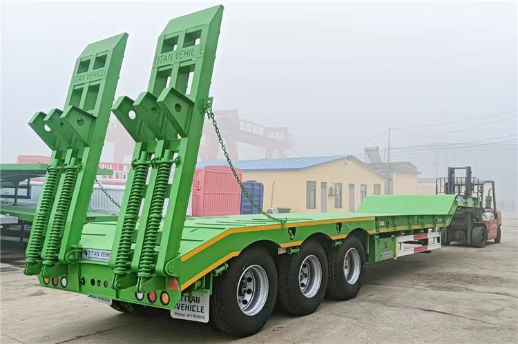 TITAN 80 Ton Equal Width Low Bed Truck Trailer for Sale In Ghana - Нискорамна площадка полуремарке: снимка 2 TITAN 80 Ton Equal Width Low Bed Truck Trailer for Sale In Ghana - Нискорамна площадка полуремарке: снимка 2