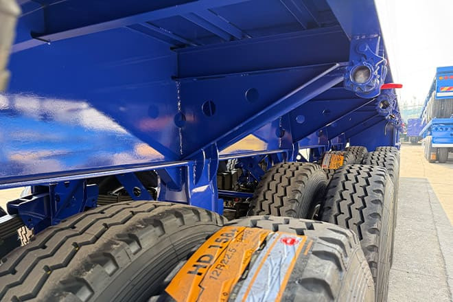 TITAN Heavy Duty 4 Axle Flatbed Trailer in Guam - Бордово полуремарке/ Платформа: снимка 3 TITAN Heavy Duty 4 Axle Flatbed Trailer in Guam - Бордово полуремарке/ Платформа: снимка 3