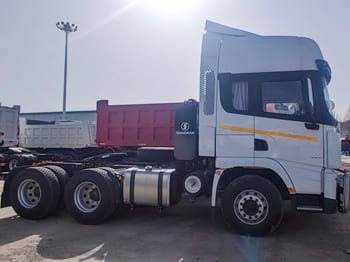 SHACMAN Shacman Trailer Truck for Sale in Sierra Leone - Влекач: снимка 2 SHACMAN Shacman Trailer Truck for Sale in Sierra Leone - Влекач: снимка 2