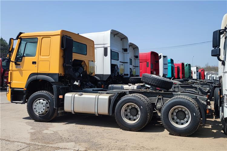 SINOTRUK CNHTC Howo Truck Tractor 400 HP 10 Wheeler for Sale In Malawi - Влекач: снимка 2 SINOTRUK CNHTC Howo Truck Tractor 400 HP 10 Wheeler for Sale In Malawi - Влекач: снимка 2