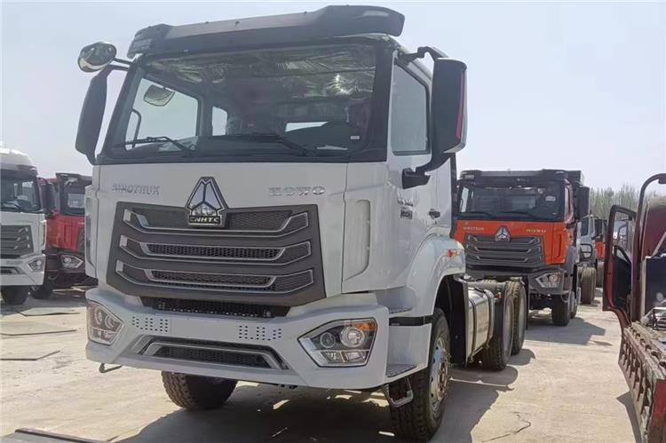 SINOTRUK Hohan NX Truck Price 371 hp 10 Wheeler for Sale In Tanzania - Влекач: снимка 2 SINOTRUK Hohan NX Truck Price 371 hp 10 Wheeler for Sale In Tanzania - Влекач: снимка 2