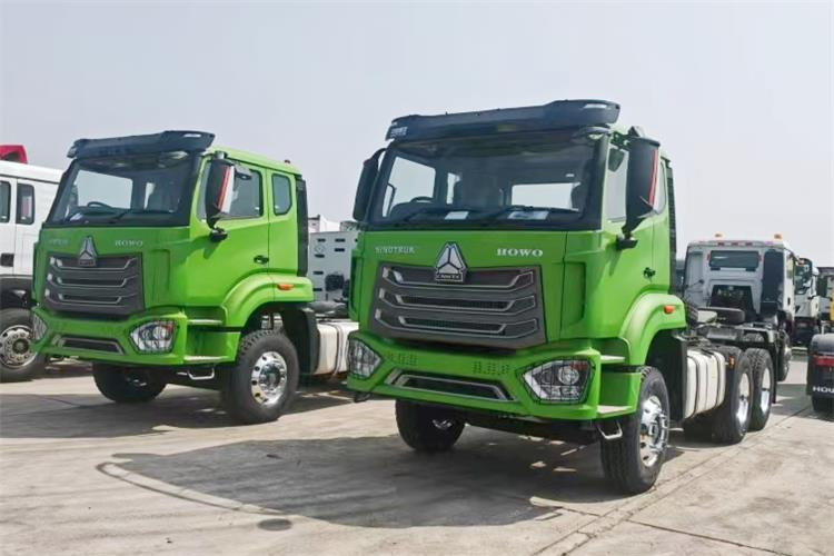 SINOTRUK Hohan Truck Head 6x4 for Sale In Nigeria - Влекач: снимка 1 SINOTRUK Hohan Truck Head 6x4 for Sale In Nigeria - Влекач: снимка 1