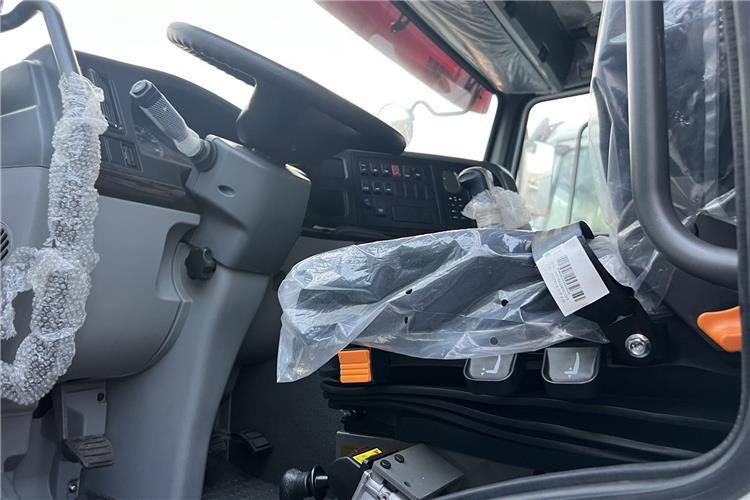 SINOTRUK Howo Truck Price - 400hp 10 Wheeler for Sale In Cameroon - Влекач: снимка 3 SINOTRUK Howo Truck Price - 400hp 10 Wheeler for Sale In Cameroon - Влекач: снимка 3