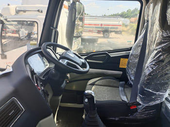 SINOTRUK Sinotruck for sale for Sale in Malawi - Влекач: снимка 5 SINOTRUK Sinotruck for sale for Sale in Malawi - Влекач: снимка 5