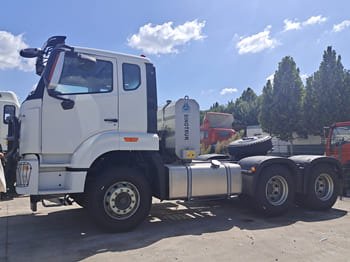 SINOTRUK Sinotruck for sale for Sale in Malawi - Влекач: снимка 2 SINOTRUK Sinotruck for sale for Sale in Malawi - Влекач: снимка 2