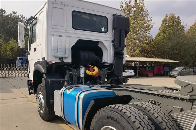 SINOTRUK Used Howo 380HP Truck Tractor for Sale In Senegal - Влекач: снимка 4 SINOTRUK Used Howo 380HP Truck Tractor for Sale In Senegal - Влекач: снимка 4