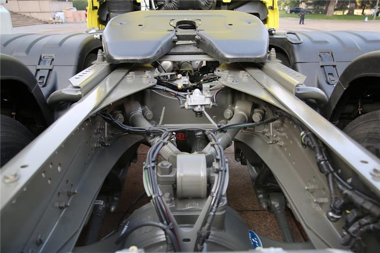 Влекач Sinotruk Used Sitrak 430 HP Truck Head for Sale In Ghana: снимка 6 Влекач Sinotruk Used Sitrak 430 HP Truck Head for Sale In Ghana: снимка 6