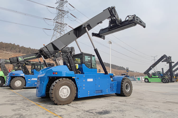 XCMG Reach Stacker Container Handler for sale in Malawi - Контейнерен товарач: снимка 1 XCMG Reach Stacker Container Handler for sale in Malawi - Контейнерен товарач: снимка 1