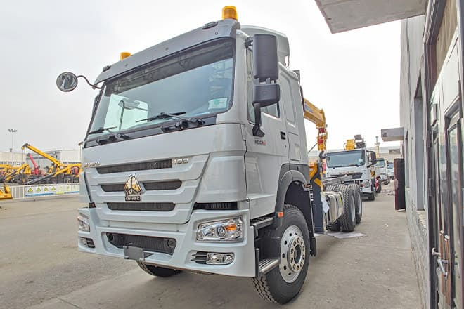 XCMG Truck Mounted Crane with Hydraulic Boom Capacity for Sale in Kenya - Камион с кран: снимка 1 XCMG Truck Mounted Crane with Hydraulic Boom Capacity for Sale in Kenya - Камион с кран: снимка 1