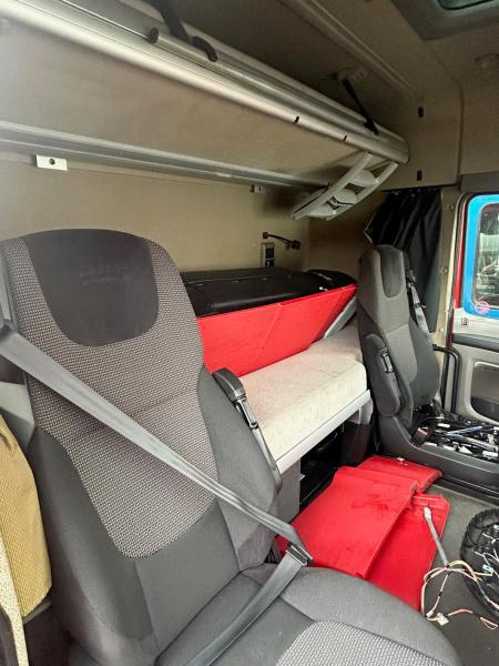DAF XF105-460 Rouge - Кабина за Камион: снимка 3 DAF XF105-460 Rouge - Кабина за Камион: снимка 3