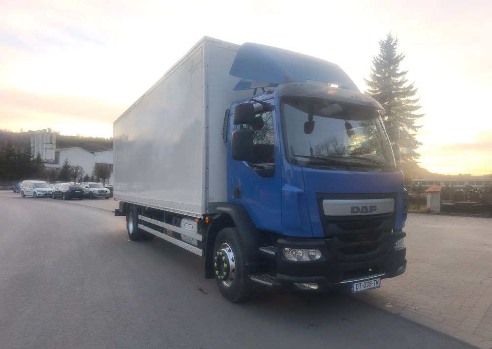DAF LF 18.320 Kontener 20 palet - Камион фургон: снимка 2 DAF LF 18.320 Kontener 20 palet - Камион фургон: снимка 2